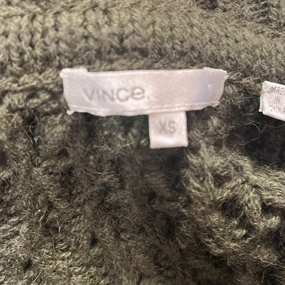 Vince Army Green Alpaca Wool Blend Sweater Sz XS - Picture 7 of 8